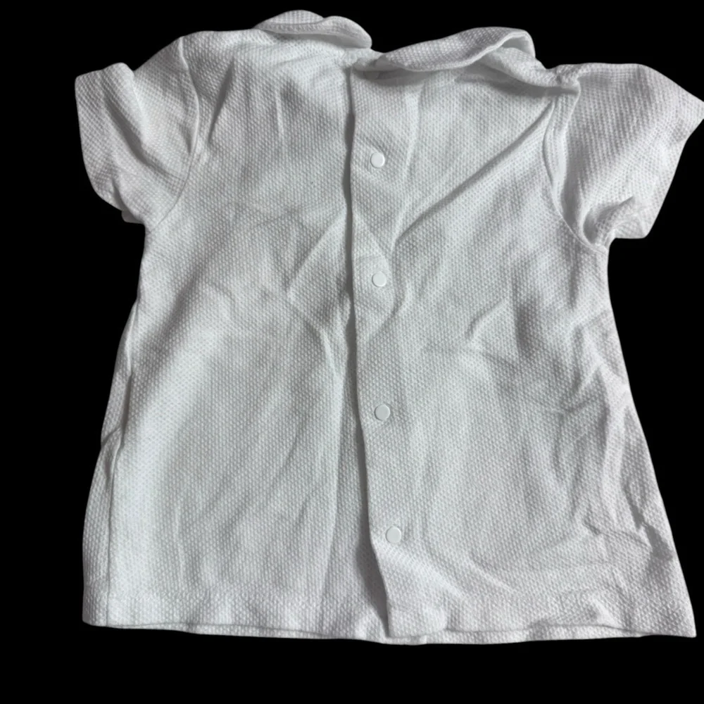 Babidu white shirt with green embroidery. K241